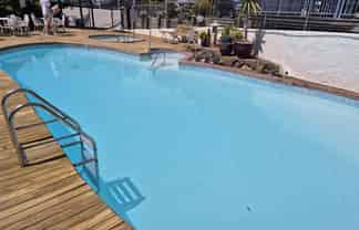 2/2 Weranui Road, Waiwera