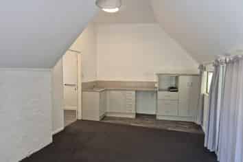 2/2 Weranui Road, Waiwera