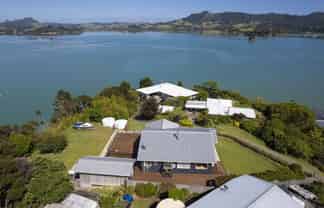 23 Lewer Street, Whangaroa