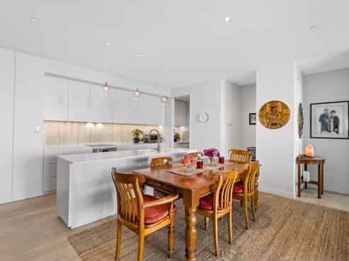 103/223A Green Lane West, Epsom