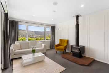 39 Taylor Terrace, Tawa