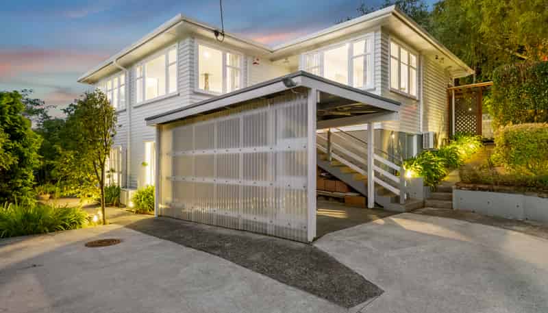 39 Taylor Terrace, Tawa