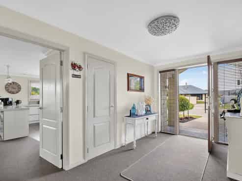 10 Larch Crescent, Alexandra