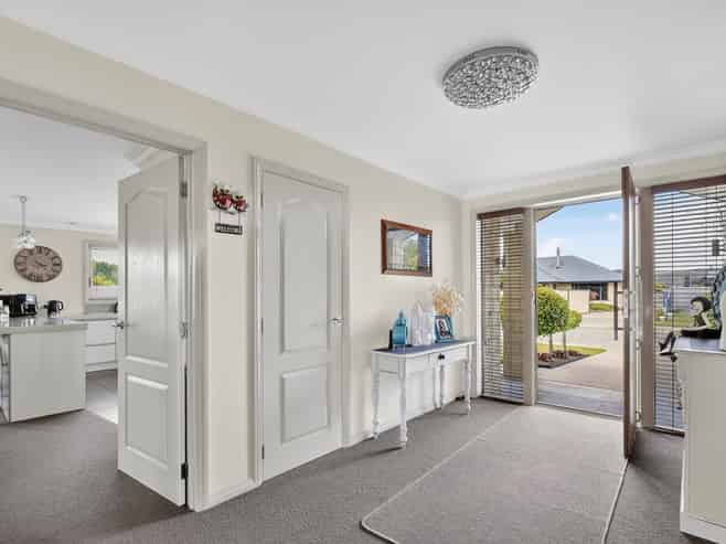 10 Larch Crescent, Alexandra