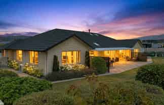 10 Larch Crescent, Alexandra