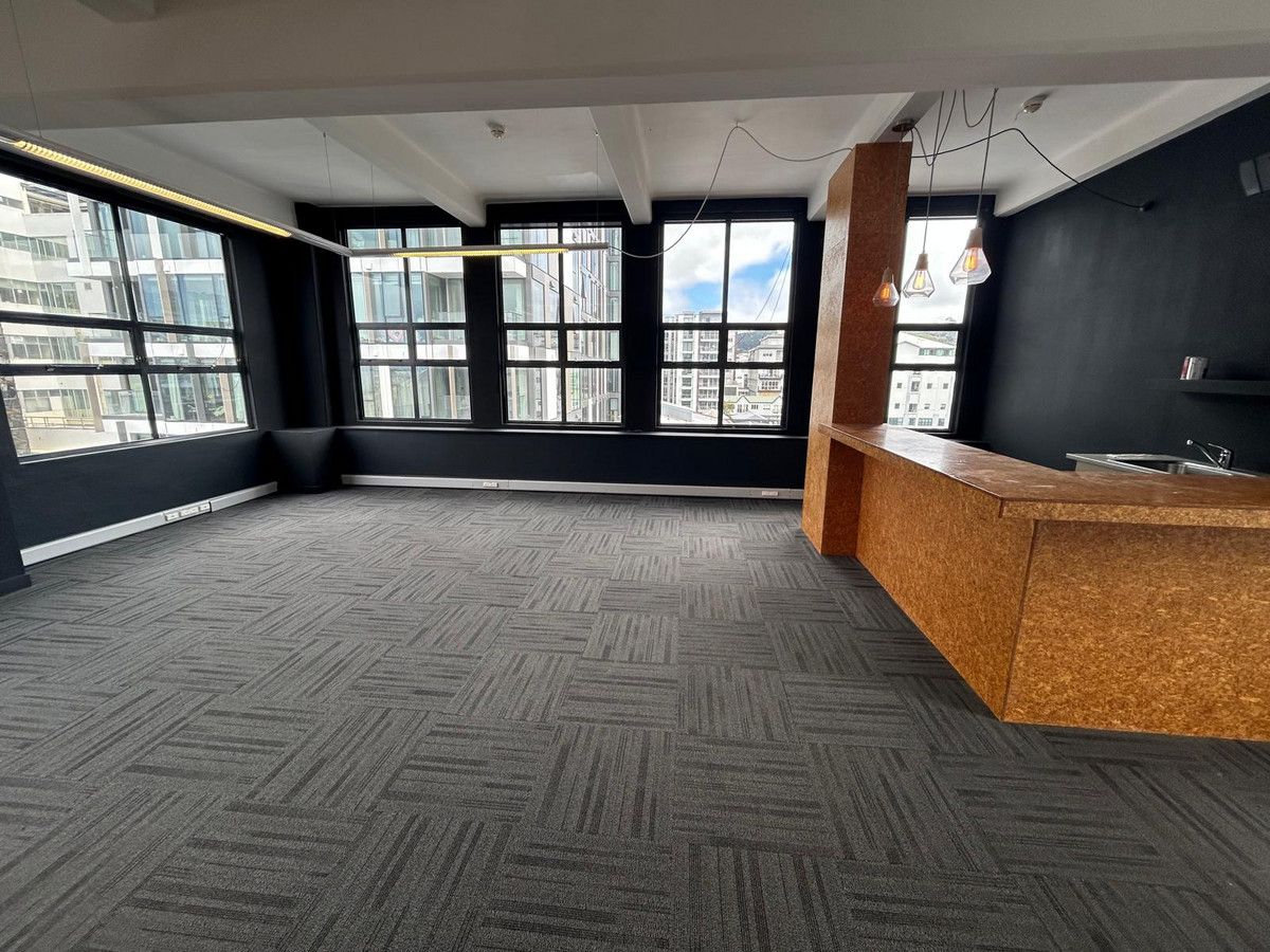 Vibrant Courtenay Place location