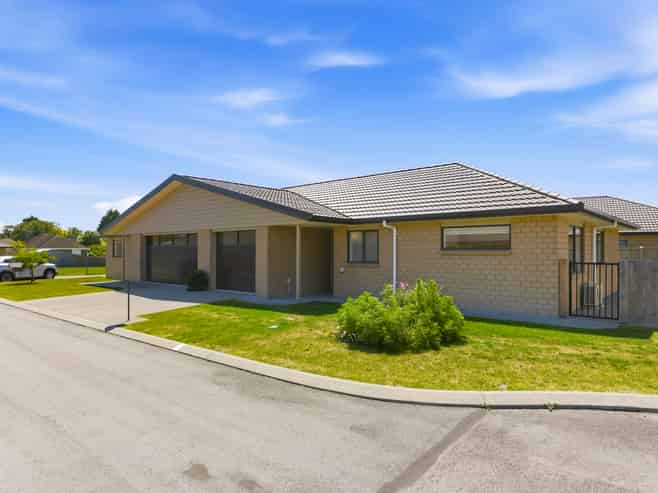 25/171 Waerenga Road, Otaki