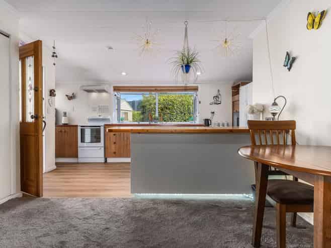 85 Florida Road, MUHUNOA EAST