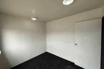 Prominent Industrial Unit - Kaiapoi