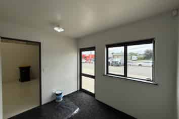 Prominent Industrial Unit - Kaiapoi