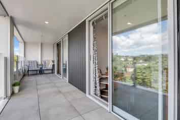 304/25 Bute Road, Browns Bay