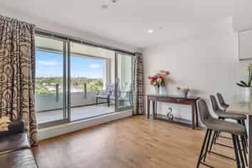 304/25 Bute Road, Browns Bay