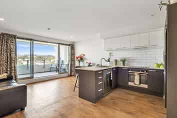 304/25 Bute Road, Browns Bay