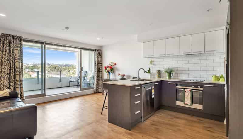 304/25 Bute Road, Browns Bay