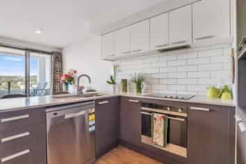 304/25 Bute Road, Browns Bay