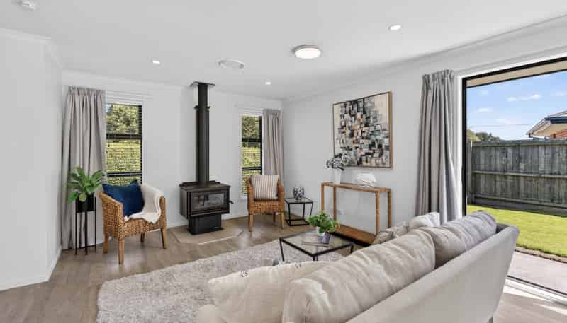 5 Oakden Drive, Darfield