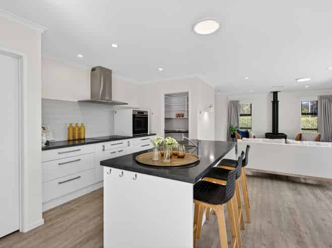 5 Oakden Drive, Darfield