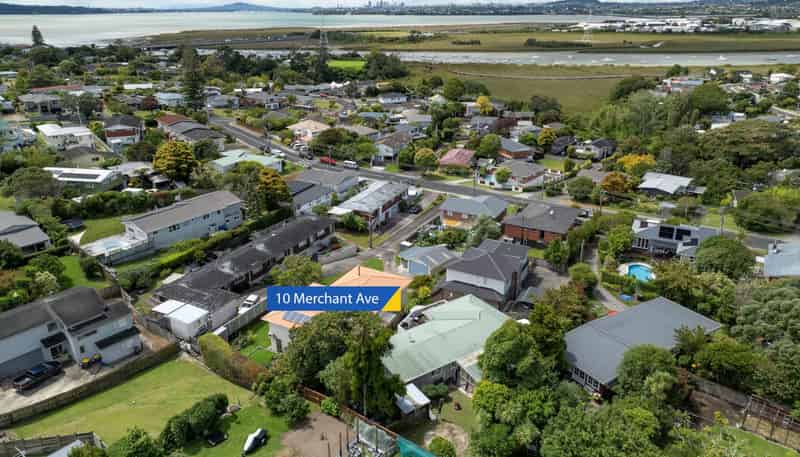 10 Merchant Avenue, Te Atatu South