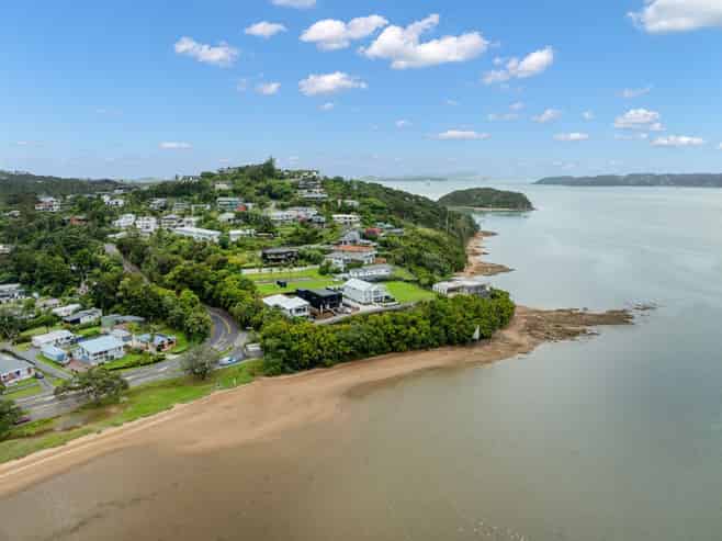 3a Seaview Road, Paihia