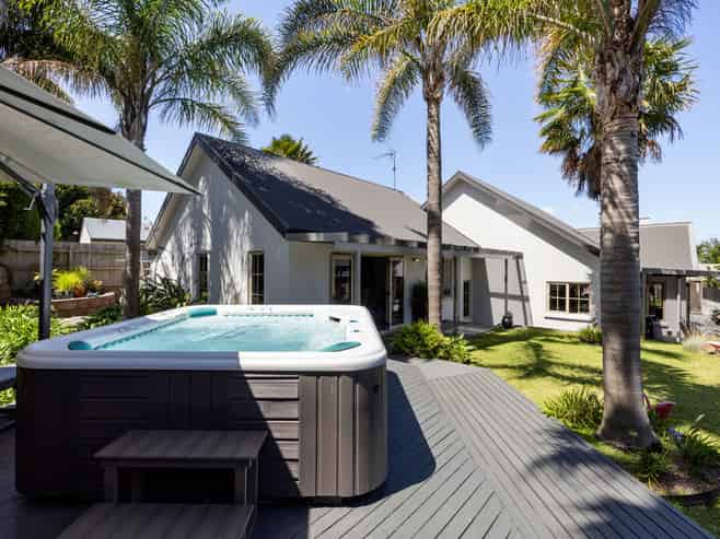 62 Cairns Crescent, Rototuna