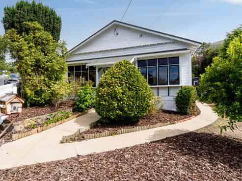 104 Neidpath Road, Mornington