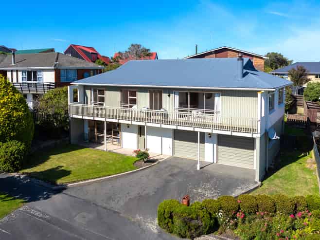 224 Larnach Road, Waverley