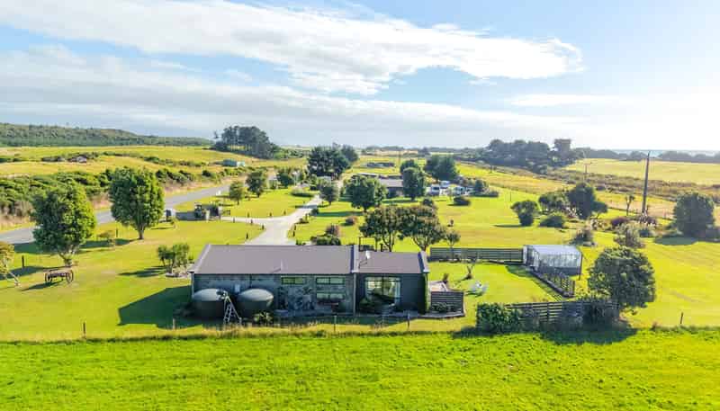 340 Ruatapu Road, Hokitika