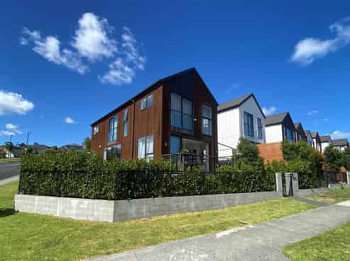 51 Bonair Crescent, Millwater