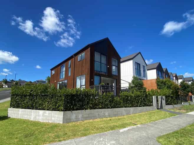 51 Bonair Crescent, Millwater