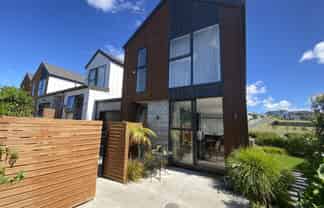 51 Bonair Crescent, Millwater