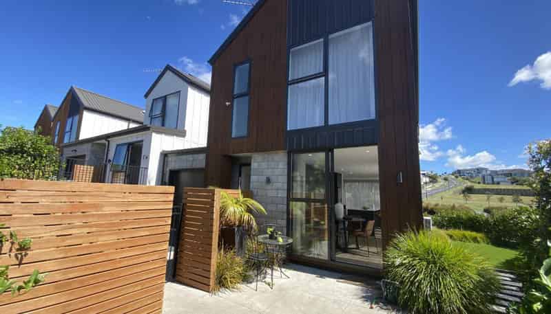 51 Bonair Crescent, Millwater