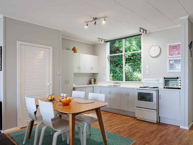 156 Battery Road, Bluff Hill