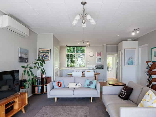 156 Battery Road, Bluff Hill