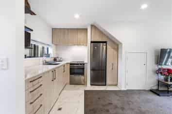 3/4 Taramea Place, Addington