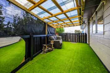 8B Waipouri Road, Mangere