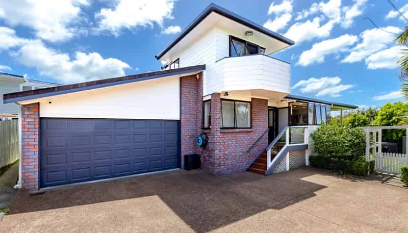 32a  Jaemont Avenue, Te Atatu South