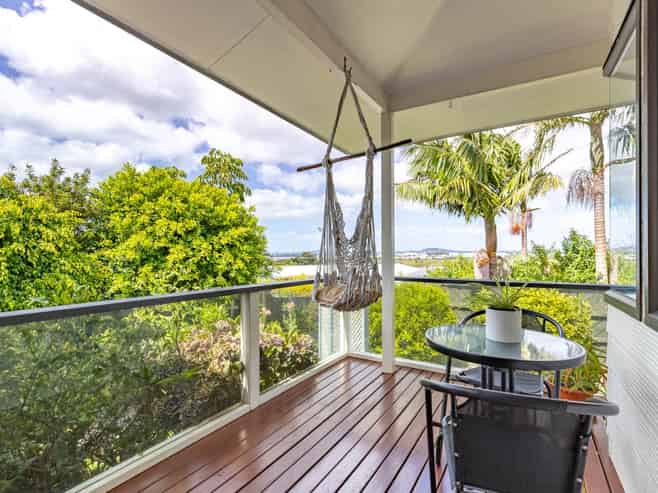 32a  Jaemont Avenue, Te Atatu South