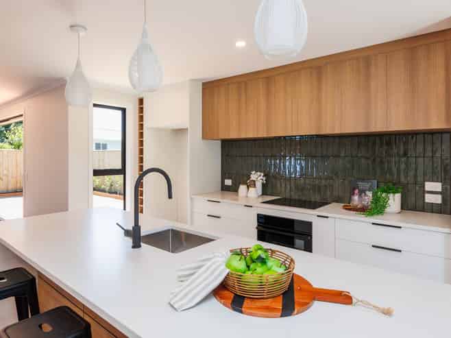 5A Belvedere Crescent, Takaro