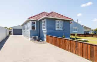 15 Upham Terrace, Roslyn