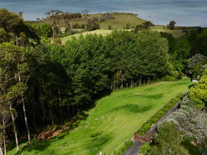 306 Pahoia Road, Whakamarama