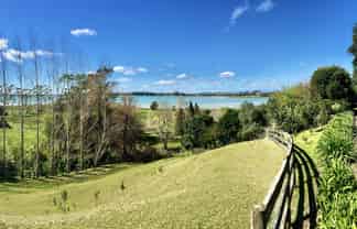 306 Pahoia Road, Whakamarama