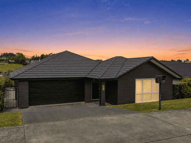 Auckland - Address withheld