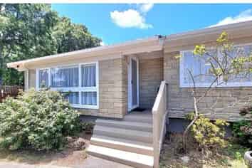 176 Gossamer Drive, Pakuranga Heights