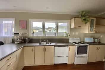 27 Andrew Street, Stoke