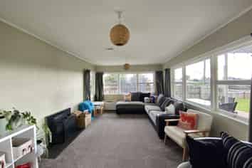 27 Andrew Street, Stoke