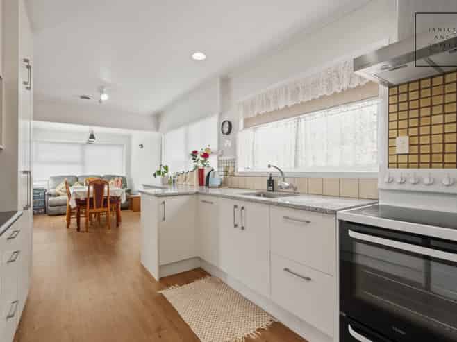 4 Chestnut Road, Papatoetoe