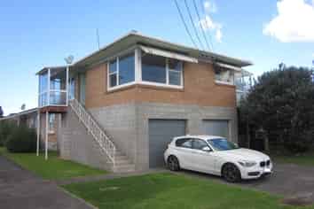1/769 Beach Road, Browns Bay
