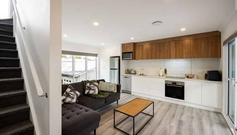 2/4 Palmerston Street, Hamilton Central