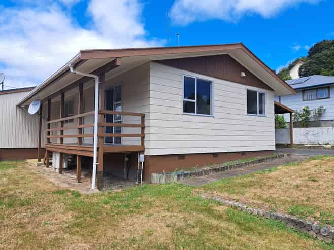 5 Garnet Grove, Birchville