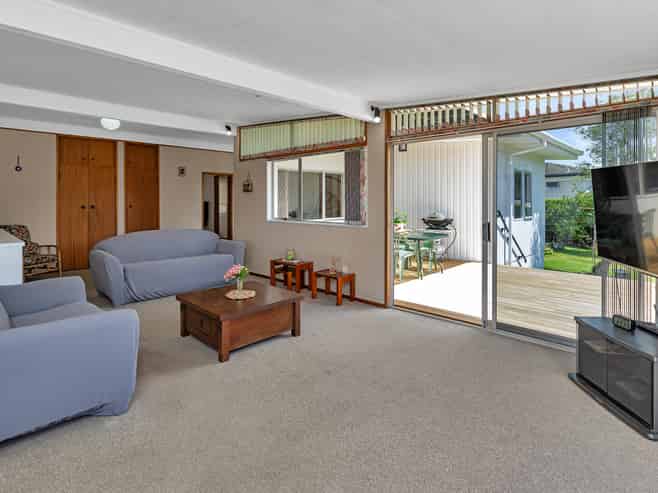 99 Fisher Terrace, Kamo